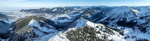 Winter, Alpine panorama with Aiplspitz, Schliersee and Mangfall mountains, Bavarian Prealps,