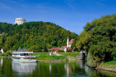 Liberation Hall, above the Danube, passenger ships on the Danube, Kelheim on the Danube, Lower