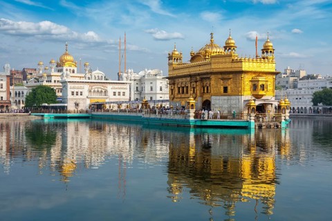 Sikh gurdwara Golden Temple (Harmandir Sahib) . Holy place of Sikhism. Amritsar, Punjab, India,