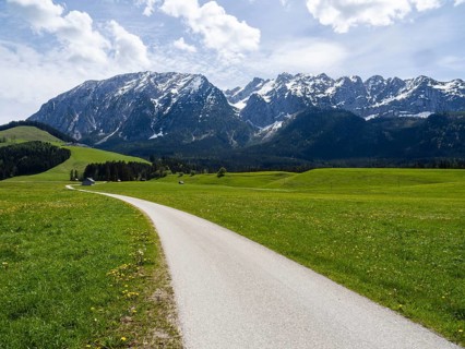 Salzkammergut cycle path, behind the Grimming, near Bad Mitterndorf, Styria, Austria, Europe