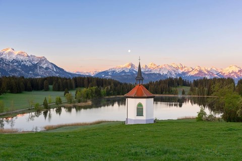 Chapel at Hegratsrieder See near Fuessen, Allgaeu Alps, snow, moon, Allgaeu, Bavaria, Germany,
