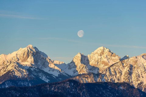 Allgaeu Alps, view from Hegratsrieder See, snow, dawn, moon, Allgaeu, Bavaria, Germany, Europe