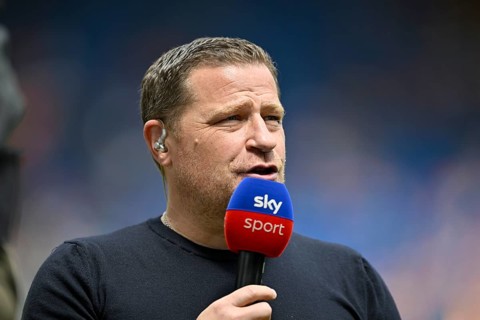 Sports Director Max Eberl FC Bayern Munich FCB portrait, in interview, microphone, mike, SKY logo,