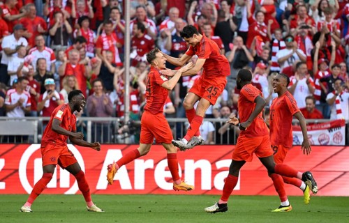 Goal celebration Lovro Zvonarek FC Bayern Muenchen FCB (34) Goal celebration Aleksandar Pavlovic FC