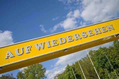 Lettering Auf Wiedersehen, spring festival, fairground, Tegel, Reinickendorf, Berlin, Germany,
