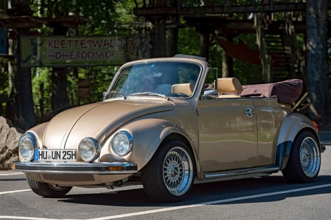 Oldtimer Volkswagen VW Beetle Cabriolet, convertible, restored, refined, number plate changed, car