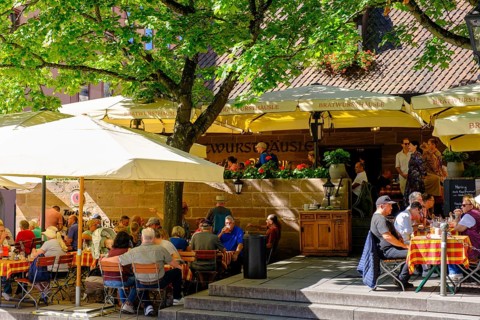 Bratwurst house at St Sebald's Church, Rathausplatz, Nuremberg, Middle Franconia, Franconia,