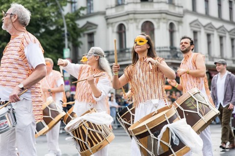 Drummers at the street parade of the 26th Carnival of Cultures in Berlin on 19.05.2024