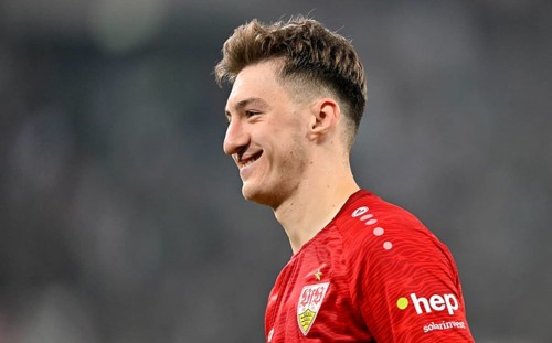 Angelo Stiller VfB Stuttgart (06) portrait, smiling, WWK Arena, Augsburg, Bavaria, Germany, Europe