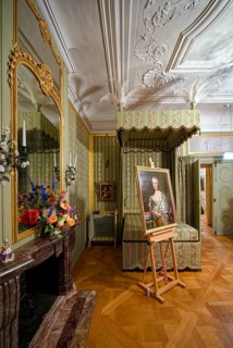 Bedroom of Electress Elisabeth Auguste, Schwetzingen Palace, interior view, Schwetzingen,