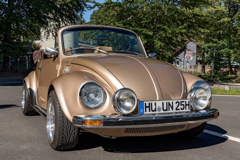 Oldtimer Volkswagen VW Beetle Cabriolet, convertible, restored, refined, number plate changed, car