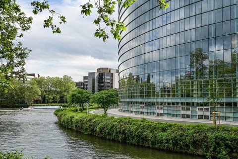 River Ill, European Parliament, 1 All. du Printemps, Strasbourg, Departement Bas-Rhin, France,