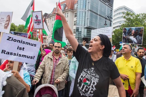 Palestinians demonstrate loudly during the Al Quds demonstration. Over 1000 people demonstrate