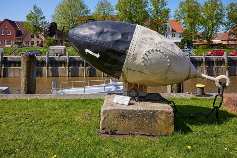 Historic navigation mark, a fairway buoy on the starboard side around 1905 in the harbour of