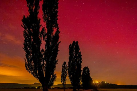 Northern lights over Saxon Switzerland, Ebenheit, Saxony, Germany, Europe