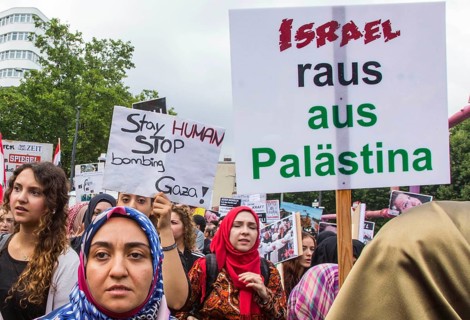 Al Quds Demo. Over 1000 people demonstrate against Israel's military attacks in the Gaza Strip,