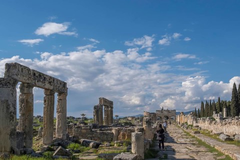 Ancient city of Hierapolis, Pamukkale, Denizli, UNESCO World Heritage Site, Anatolia, Turkey, Asia