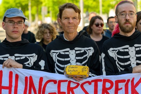 Adrian Lack (34), Michael Winter (61) and Sebastian (35) on hunger strike Starve until you are
