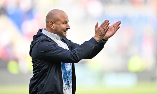 Applause from Managing Director Sport Alexander Rosen TSG 1899 Hoffenheim for Coach Pellegrino