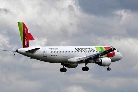 Aircraft TAP Air Portugal, Airbus A320-200, CS-TNL