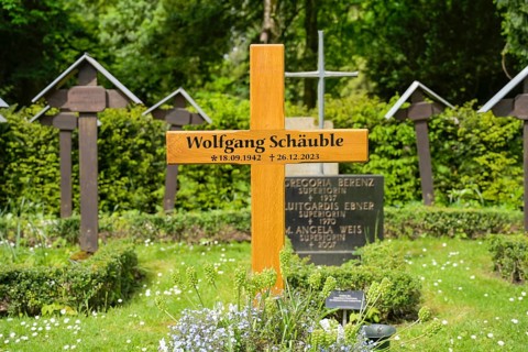 Grave of Wolfgang Schaeuble, Waldbach Cemetery, Offenburg, Baden-Wuerttemberg, Germany, Europe