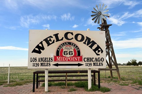 Midpoint, halfway between Los Angeles and Chicago, Route 66, Adrian, Texas