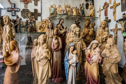 Carved figures of the Virgin Mary, place of pilgrimage, Kevelaer, Lower Rhine, North