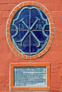 The old coat of arms of the Stecknitzfahrer, harbour, Lauenburg, Schleswig-Holstein, Germany,