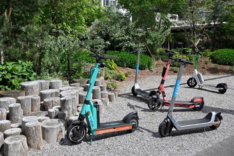 Scooters from Tier, Bird, Voi and Uber