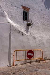 Passage prohibited on a white house wall, Vejer, Andalusia, Spain, Europe