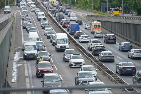 Traffic jam, slow-moving traffic, city motorway A 111, near Heckerdamm, Charlottenburg, Berlin,