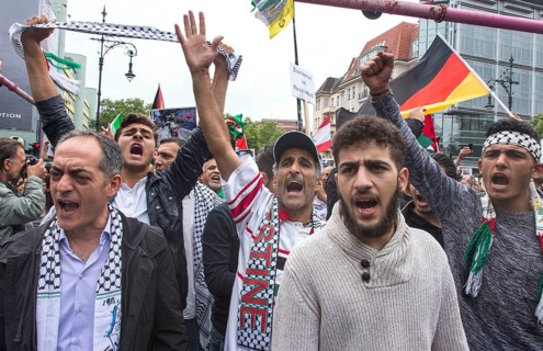 Palestinians demonstrate loudly during the Al Quds demonstration. Over 1000 people demonstrate
