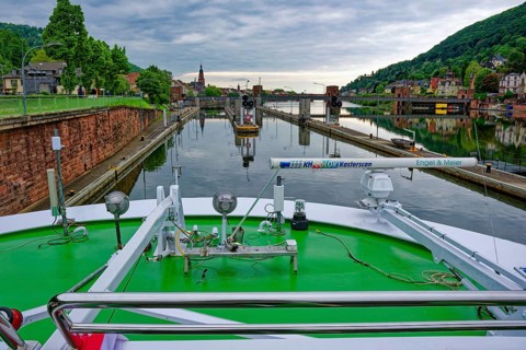Heidelberg barrage, ship lock on the banks of the Neckar river, Old Town of Heidelberg, Heidelberg,