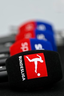 Various microphones, microphones, logo, Bundesliga, SKY, lying on table, PreZero Arena, Sinsheim,