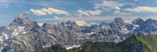 Mountain panorama from Nebelhorn, 2224m, to Hochvogel, 2592m and the Hornbach chain, Allgaeu Alps,