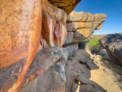 Prehistoric depiction of woman on a rock, San rock paintings, Sevilla Art Rock Trail, Cederberg