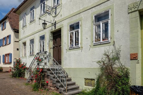 Winegrower's house in the historic Theresienstrasse, Rhodt unter Rietburg, German Wine Route, also