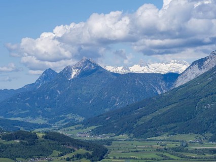 Ennstal, behind the Hohe Dachstein with glacier, near Aigen im Ennstal, Styria, Austria, Europe