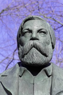 Bronze figures of Karl Marx and Friedrich Engels, Marx-Engels-Forum, Berlin, Germany, Europe,