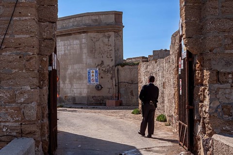Guards at the entrance to the fortress, Cadiz, Andalusia, Spain, Europe