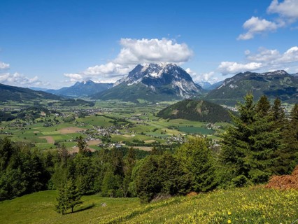 Grimming, Kammspitze, high Dachstein, Putterer See, view from the Stalingrad Chapel into the Enns