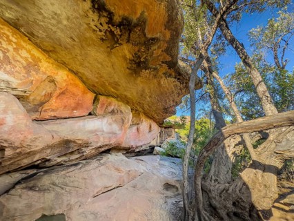 Hiking trail Sevilla Art Rock Trail, dry landscape with rock formations, Cederberg Mountains, near