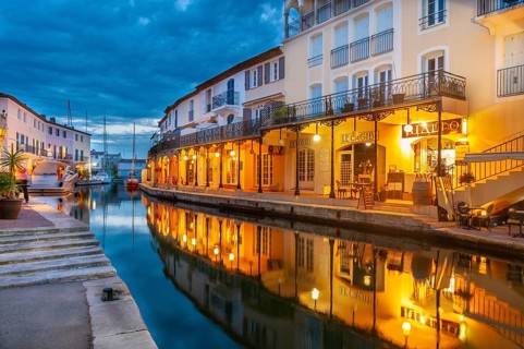 Townscape at the Pont principal du port grimaud, Port Grimaud, Var, Provence-Alpes-Cote d Azur,