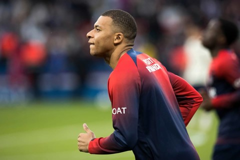 Football match, captain Kylian MBAPPE' Paris St Germain concentrates during the pre-match warm-up,