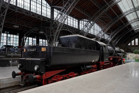 Steam locomotive class 52 of the Deutsche Reichsbahn DR with tub tender, Witte wind deflectors,