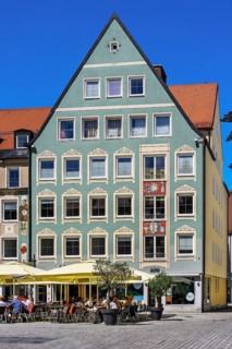 Painted pointed gable facade, Rathausplatz, Kempten, Allgaeu, Bavaria, Germany, Europe