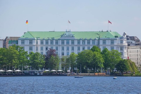 Outer Alster Lake, Hotel Atlantic Kempinski, An der Alster, Hamburg, Germany, Europe