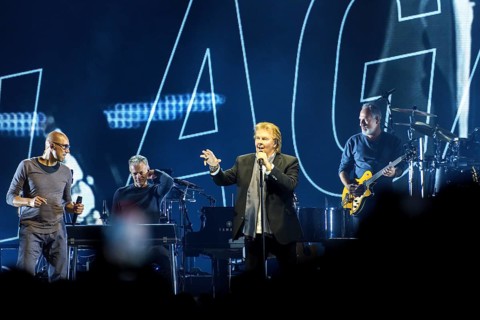 Howard Carpendale live on Let's Do It Again! Tour at the Berlin Uber Arena on 31.05.2024