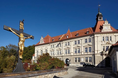 Fleischbruecke with town hall, Wolfsberg, Lavanttal, Carinthia, Austria, Europe
