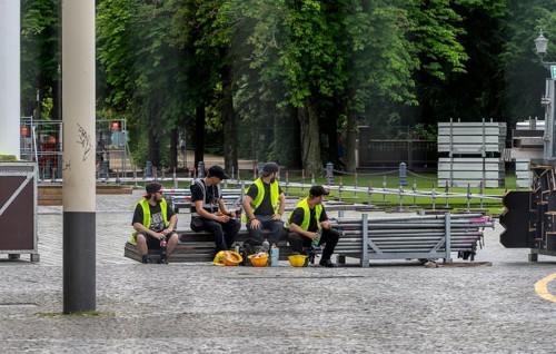 Brandenburg Tor and Strasse des 17. Juni, preparations for the fan mile on the occasion of the